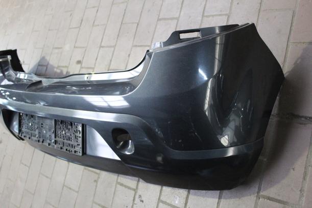 Foto: STOßSTANGE HINTEN eines Dacia Sandero 1.4 MPI