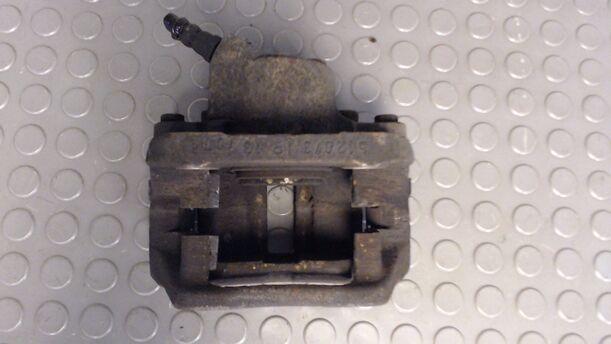 Foto: BREMSSATTEL VORN LINKS eines Dacia Sandero 1.4 MPI