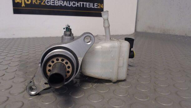 Foto: HAUPTBREMSZYLINDER eines Dacia Sandero 1.4 MPI