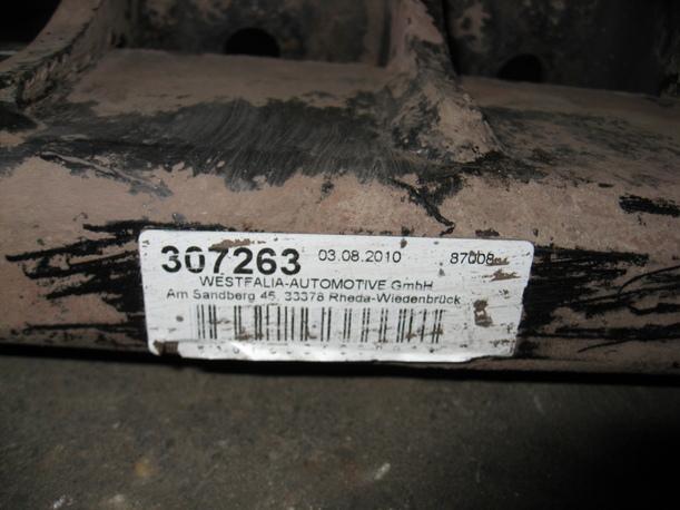 Foto: ANHÄNGERKUPPLUNG eines Ford Transit 260 K TDCi Lkw