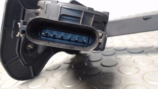 Foto: GASPEDAL eines Ford Transit 260 K TDCi Lkw