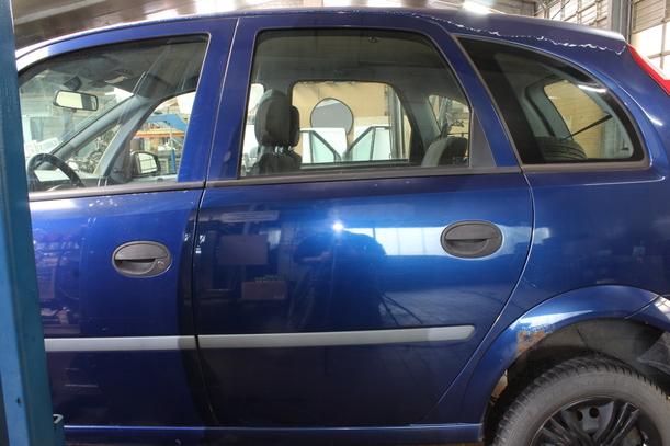 Foto: TÜR HINTEN LINKS eines Opel Meriva 1.6 16V Jeans