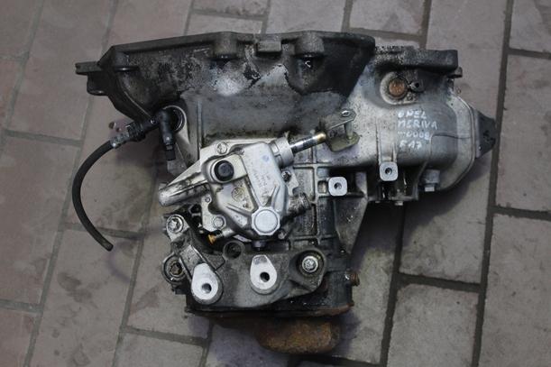 Foto: SCHALTGETRIEBE F17 3,94 eines Opel Meriva 1.6 16V Jeans