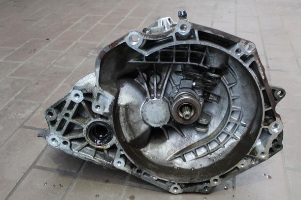 Foto: SCHALTGETRIEBE F17 3,94 eines Opel Meriva 1.6 16V Jeans