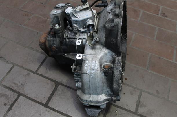 Foto: SCHALTGETRIEBE F17 3,94 eines Opel Meriva 1.6 16V Jeans