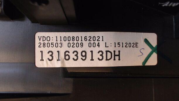 Foto: TACHOEINHEIT / KOMBIINSTRUMENT eines Opel Meriva 1.6 16V CC