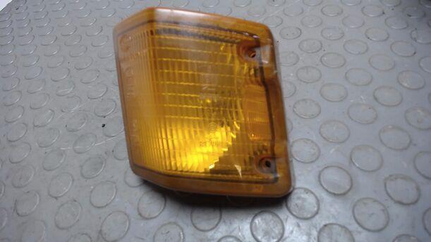 Foto: BLINKER / BLINKLEUCHTE LINKS eines VW Transporter 251 041