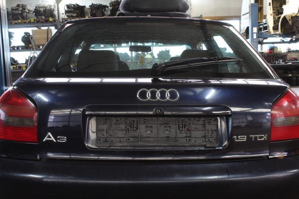 Foto: HECKKLAPPE/ HECKDECKEL eines Audi A3 1.9 TDI C