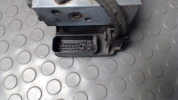Foto: HAUPTBREMSAGGREGAT ABS eines Audi A3 1.9 TDI C