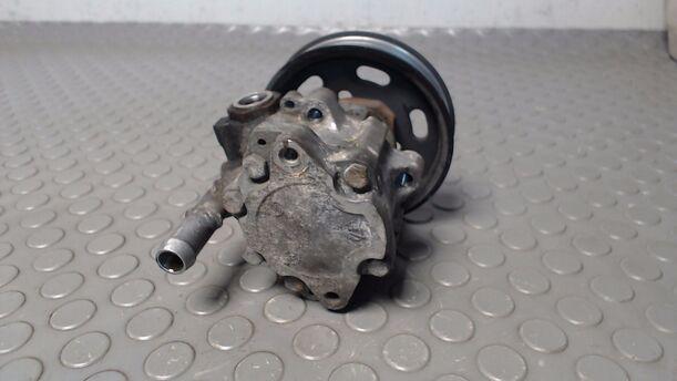 Foto: PUMPE SERVOLENKUNG eines Audi A3 1.9 TDI