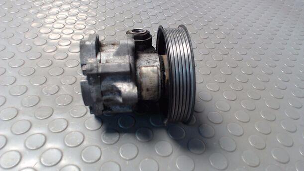 Foto: PUMPE SERVOLENKUNG eines Audi A3 1.9 TDI