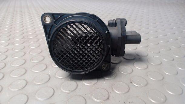 Foto: LUFTMASSENMESSER BOSCH eines Audi A3 1.9 TDI C