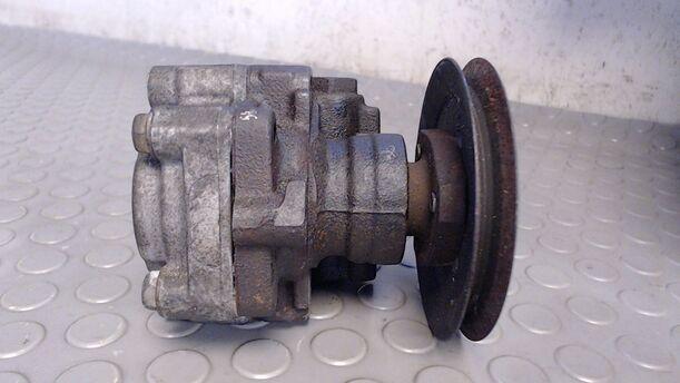 Foto: PUMPE SERVOLENKUNG eines VW Golf Variant 1.8