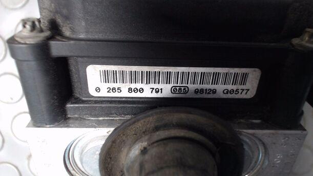 Foto: HAUPTBREMSAGGREGAT ABS eines Ford Ka 1.2 255 592/Z24