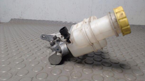 Foto: HAUPTBREMSZYLINDER eines Ford Ka 1.2 255 592/Z24