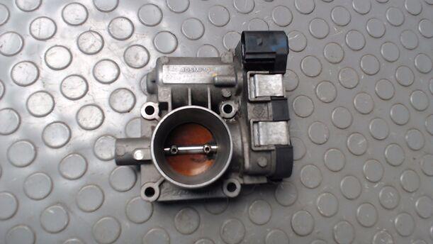 Foto: DROSSELKLAPPENSTUTZEN MAGNETI MARELLI eines Ford Ka 1.2 255 592/Z24