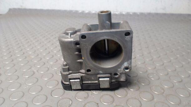 Foto: DROSSELKLAPPENSTUTZEN MAGNETI MARELLI eines Ford Ka 1.2 255 592/Z24