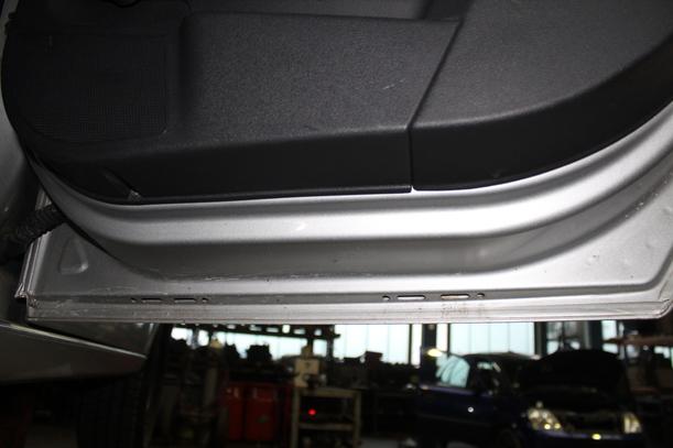 Foto: TÜR HINTEN RECHTS eines Opel Astra 1.9 CDTI Caravan DPF Jeans