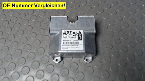 Foto: STEUERGERÄT AIRBAG eines Opel Astra 1.9 CDTI Caravan DPF Jeans
