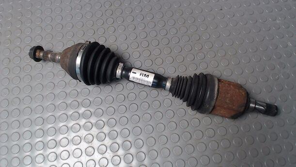 Foto: ANTRIEBSWELLE LINKS eines Opel Astra 1.9 CDTI Caravan DPF Jeans