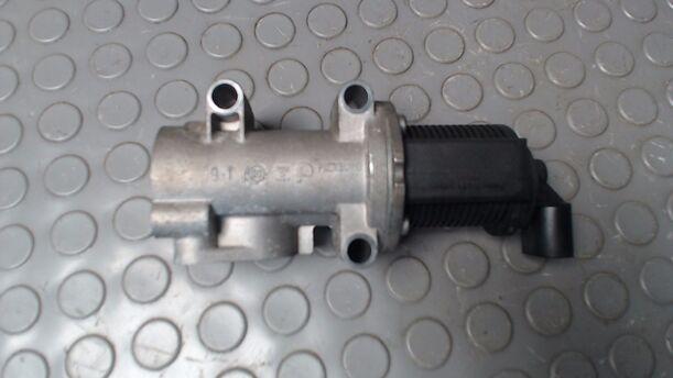 Foto: ABGASRÜCKFÜHRUNGSVENTIL eines Opel Astra 1.9 CDTI Caravan DPF Jeans