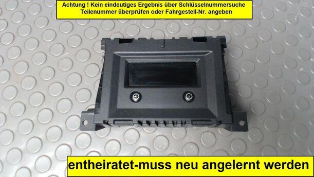 Foto: DISPLAY/BILDSCHIRM eines Opel Astra 1.9 CDTI Caravan DPF Jeans