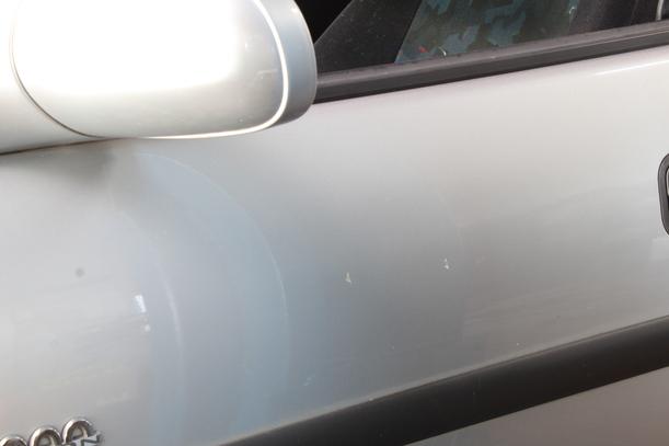Foto: TÜR VORN LINKS (4/5-Türer) eines Opel Corsa 16V Jeans