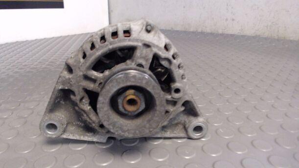 Foto: LICHTMASCHINE BOSCH eines Opel Corsa 16V Jeans