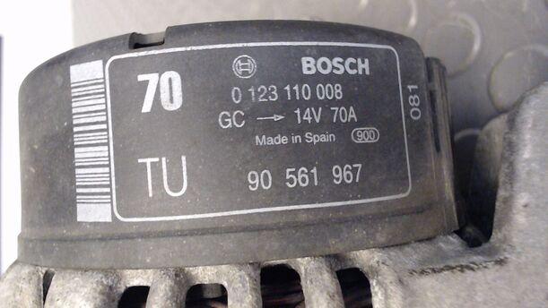 Foto: LICHTMASCHINE BOSCH eines Opel Corsa 16V Jeans