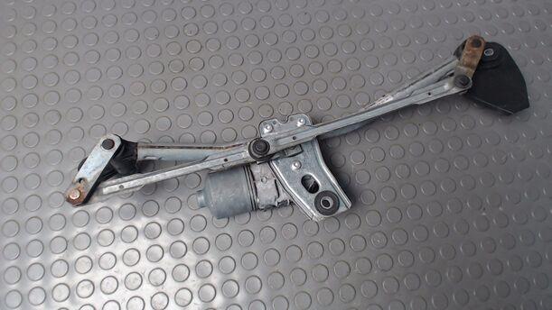 Foto: SCHEIBENWISCHERMOTOR VORN eines Opel Astra 1.9 CDTI Caravan DPF 255 551/Z24