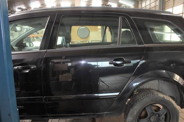 Foto: TÜR HINTEN LINKS eines Opel Astra 1.9 CDTI Caravan DPF 255 541/Z24