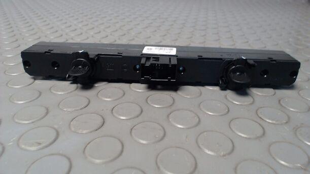 Foto: WARNBLINKSCHALTER eines Opel Astra 1.9 CDTI Caravan DPF 255 551/Z24