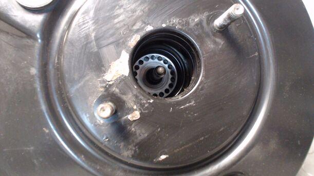 Foto: BREMSKRAFTVERSTÄRKER eines Opel Astra 1.9 CDTI Caravan DPF 255 551/Z24