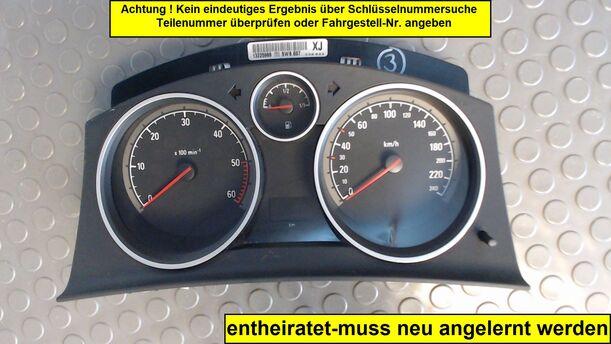 Foto: TACHOEINHEIT / KOMBIINSTRUMENT eines Opel Astra 1.9 CDTI Caravan DPF