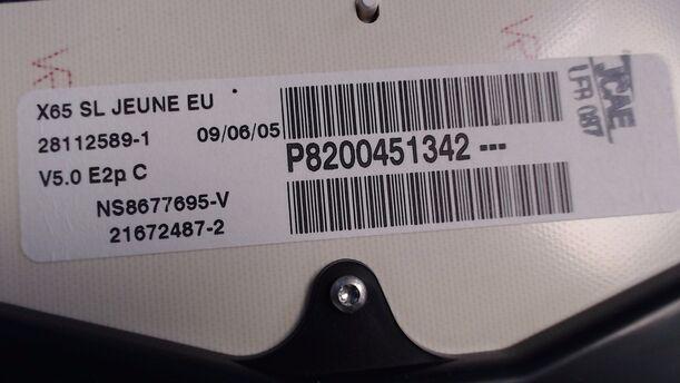 Foto: TACHOEINHEIT eines Renault Clio 1.2 16V 255 592/Z24