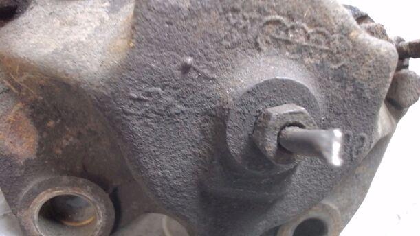 Foto: BREMSSATTEL VORN ATE (für Bastler) eines VW Caravelle GL 255 541/Z24