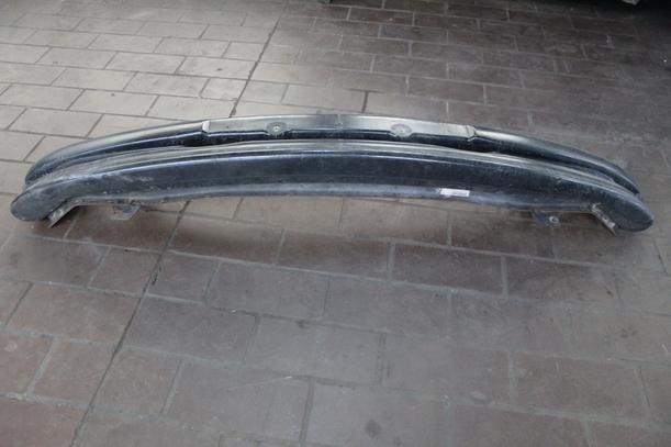 Foto: VERSTÄRKUNG VORN eines Ford Galaxy 16V 255 592/Z24