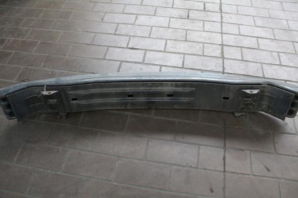 Foto: VERSTÄRKUNG VORN eines Ford Galaxy 16V 255 592/Z24