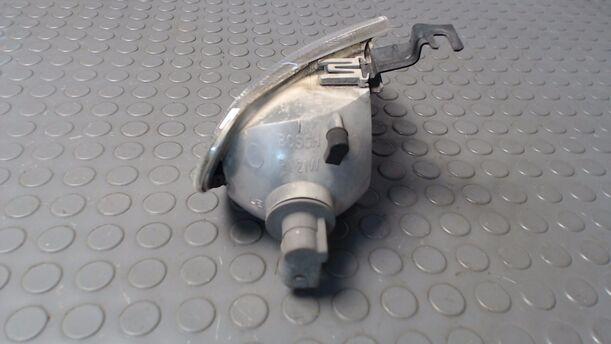 Foto: BLINKER LINKS eines Ford Galaxy 16V 255 562/Z04