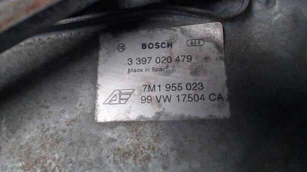 Foto: SCHEIBENWISCHERGESTÄNGE eines Ford Galaxy 16V 255 562/Z04