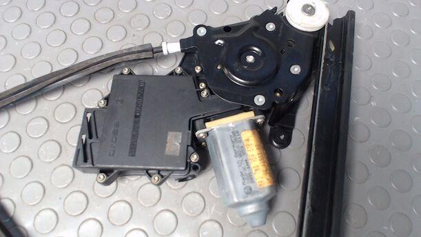 Foto: FENSTERHEBER ELEKTRISCH HINTEN RECHTS eines Ford Galaxy 16V 255 562/Z04