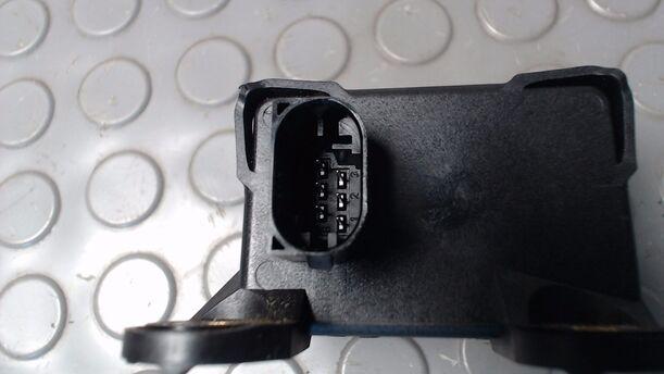 Foto: DREHRATENSENSOR ESP eines Opel Astra 1.9 CDTI Caravan DPF 255 551/Z24