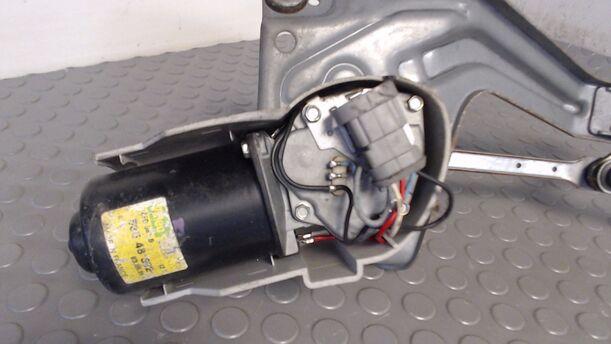 Foto: SCHEIBENWISCHERMOTOR VORN eines Renault Megane Cabriolet 1.6 255 562/Z04