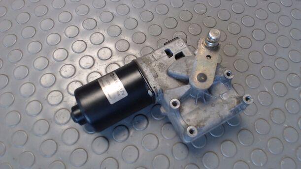 Foto: SCHEIBENWISCHERMOTOR VORN eines Peugeot 307 110