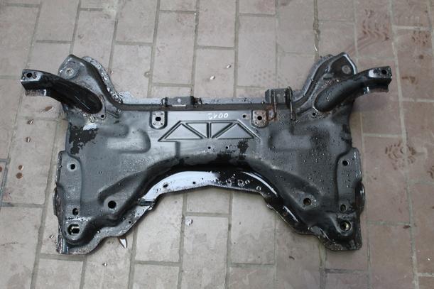 Foto: VORDERACHSE/ ACHSE VORN eines Peugeot 307 110