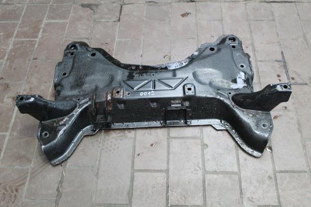 Foto: VORDERACHSE/ ACHSE VORN eines Peugeot 307 110