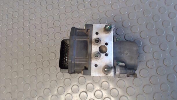 Foto: HAUPTBREMSAGGREGAT ABS eines Peugeot 307 110