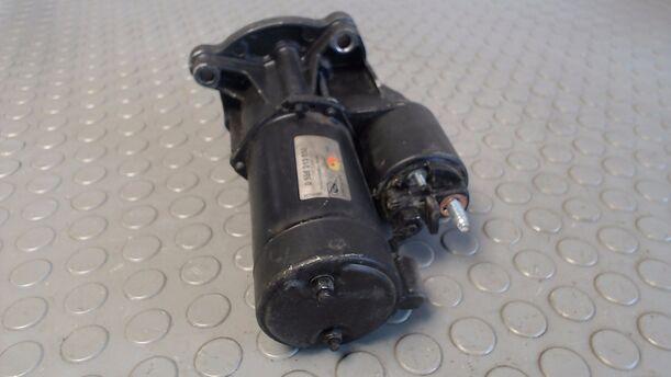 Foto: ANLASSER / STARTER BOSCH eines Peugeot 307 110 GL
