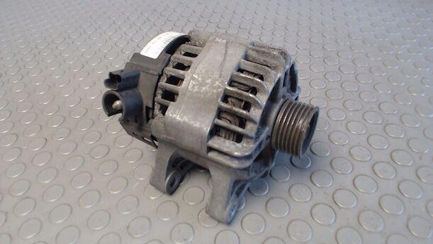 Foto: LICHTMASCHINE DENSO eines Peugeot 307 110 GL