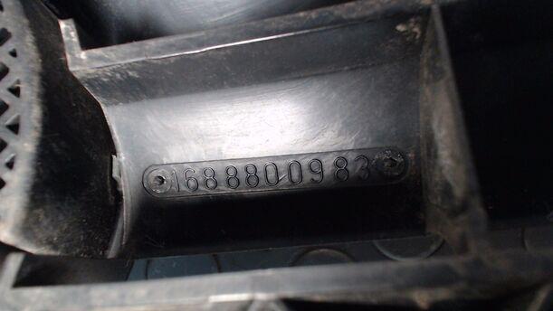 Foto: KÜHLERGRILL eines Mercedes-Benz A 140 255 562/Z04